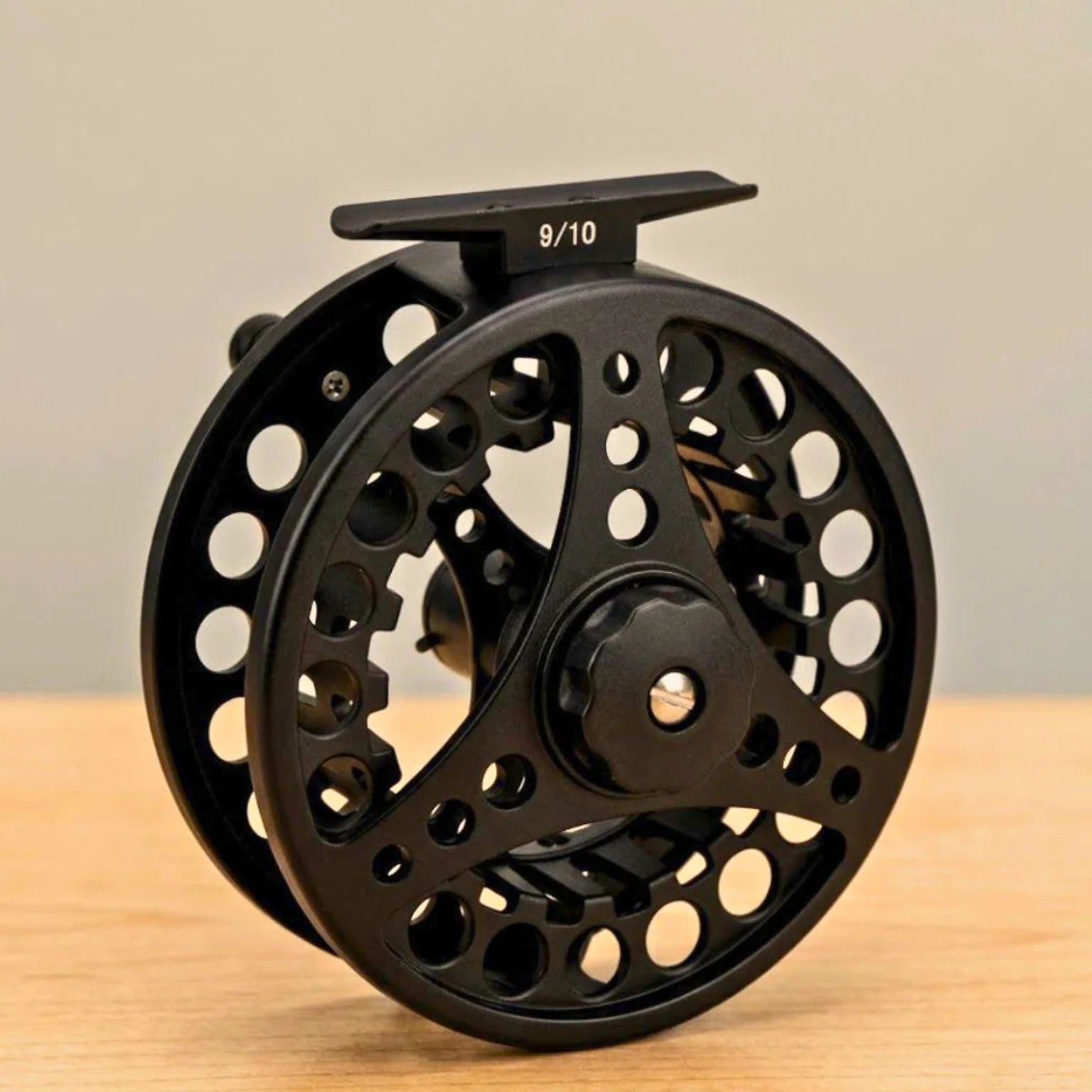 Moulinet pêche à la mouche Axon ALC noir — frein à disque téflon et design grand axe